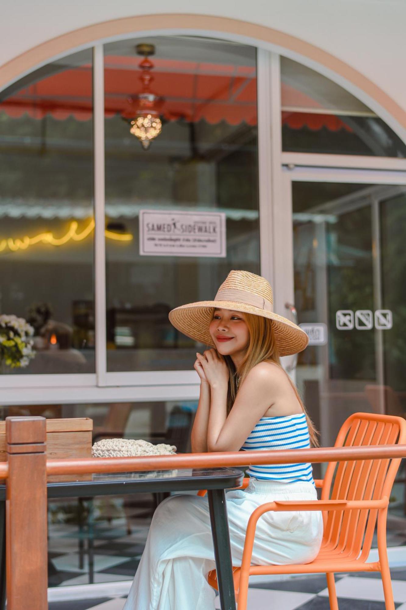 Sidewalk Boutique Hotel Koh Samet Buitenkant foto